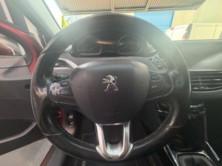 Peugeot 2008 Allure 1.6 BlueHDi 73KW (100CV)