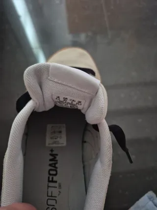 Zapatillas Puma Unisex Blancas y Marrones