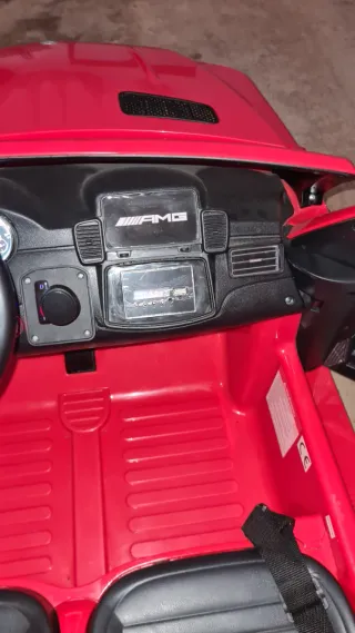 Coche eléctrico infantil Mercedes AMG