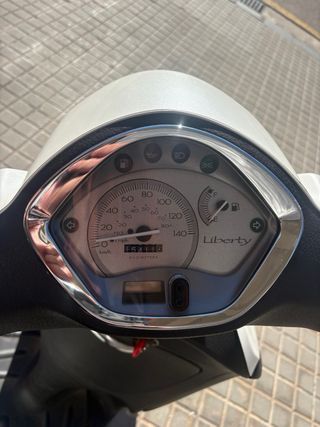 Piaggio Liberty 125cc Scooter 2014 Blanca