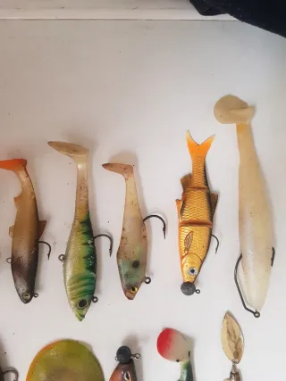 Lote señuelos pesca (pikies)