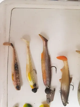 Lote señuelos pesca (pikies)