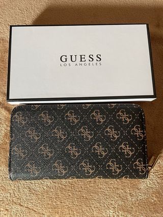 Monedero Guess Marrón y Dorado
