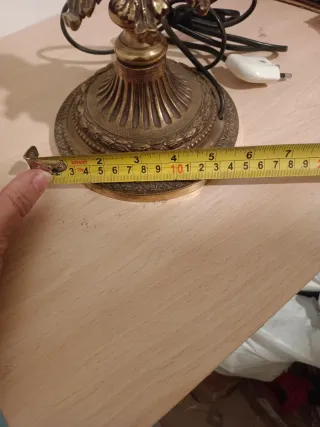 Pie de lámpara de bronce