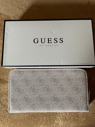 Monedero Guess Rosa Gris