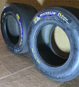 Neumáticos Michelin World Series 2014