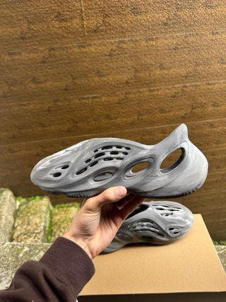 Adidas YEEZY FOAM RUNNER MX GRANITE