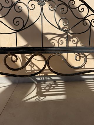 Banco de hierro forjado estilo clásico