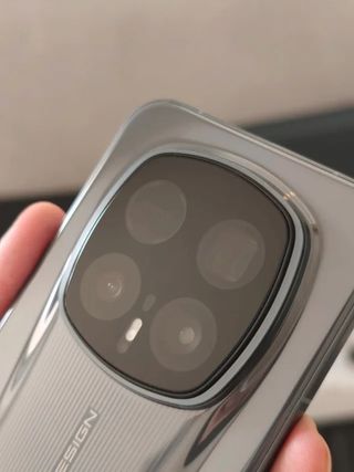 Honor Magic 8 RSR Porsche Edition