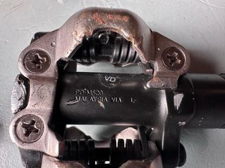 Pedales Shimano PD-M520