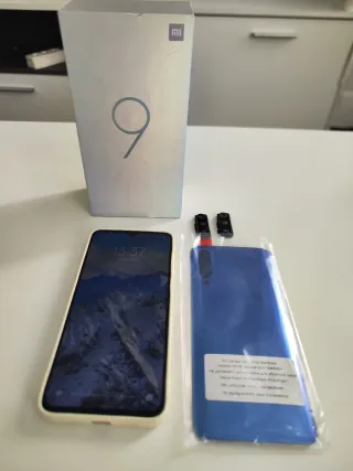 Xiaomi Mi 9 +  DJI Osmo Mobile 3