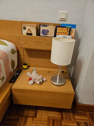 Conjunto Cama y Mesillas Ikea Madera