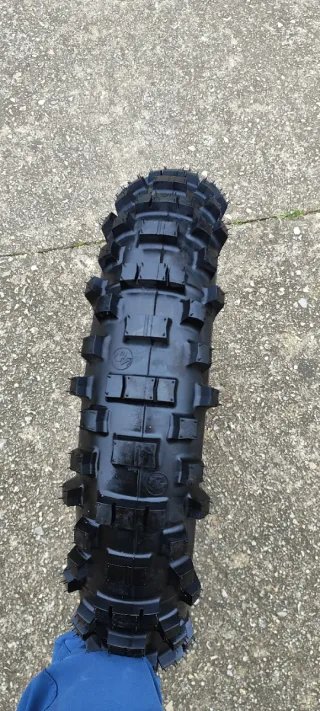 Neumático Metzeler Six Days Extreme 140/80-18