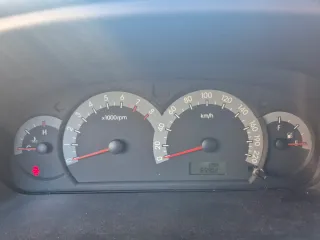 Hyundai Elantra 2001 Gasolina 2.0 - 66000km