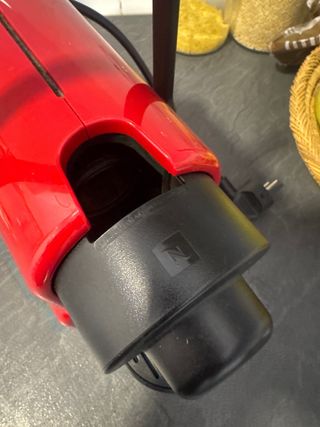 Cafetera Nespresso Krups Roja