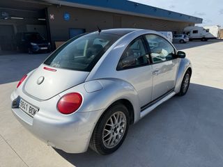 Volkswagen Beetle 1.6 Gasolina.