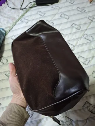 Bolso piel y serraje con cremallera