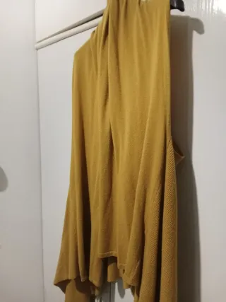 Gilet lungo giallo senza maniche