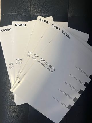 Piano Digital Kawai KDP120 + Banqueta + Partitura