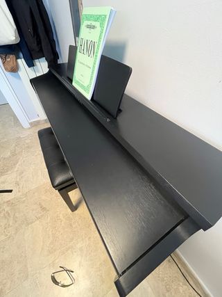 Piano Digital Kawai KDP120 + Banqueta + Partitura