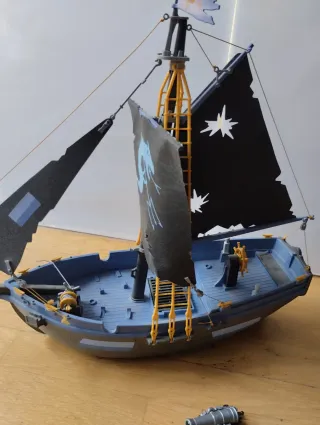 Barco Pirata Playmobil con Cañones