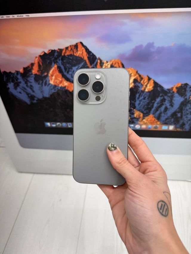 iPhone 15 pro 512gb COMO NUEVO