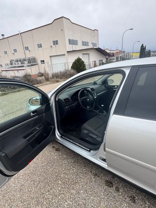 Volkswagen Golf 2.0TDI 140 CV