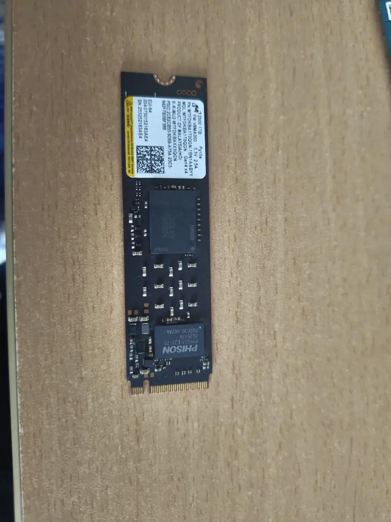 SSD M.2 1TB NVMe Gen4 Phison