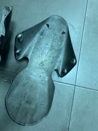 Cachas Yamaha Jog RR Negras con Logo Rosa