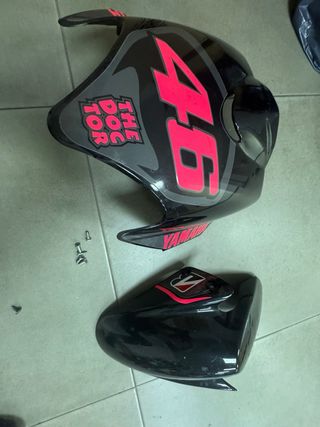 Cachas Yamaha Jog RR Negras con Logo Rosa