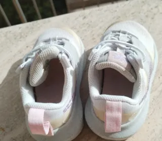 Scarpe Nike bimba n. 22