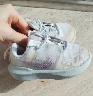 Scarpe Nike bimba n. 22