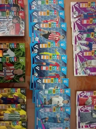 Lote 30 cromos Adrenalyn XL LaLiga 23-24