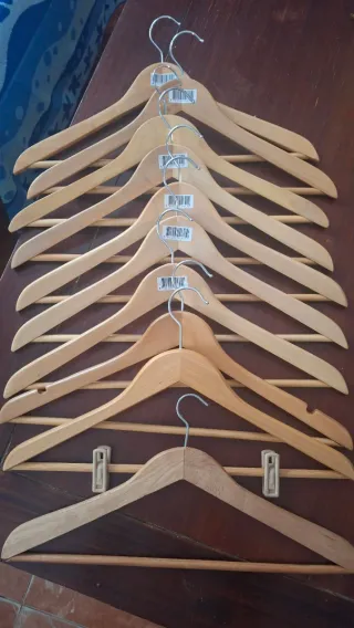 10 Perchas Madera Natural