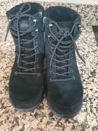 Botas Skechers Negras Talla 40