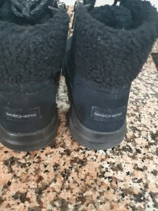 Botas Skechers Negras Talla 40