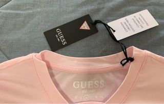 Body mujer Guess m/larga. T. M. Nuevo.