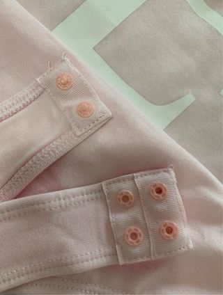 Body mujer Guess m/larga. T. M. Nuevo.