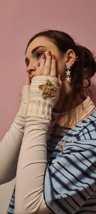 Guantes crochet estrella beige y blanco