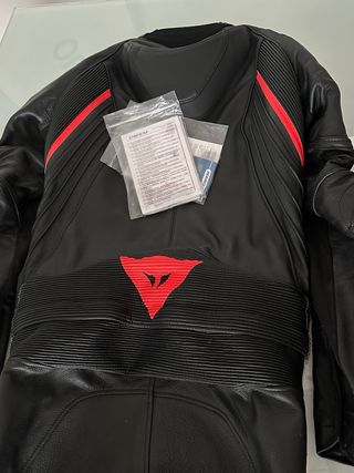 Mono Dainese 2 piezas cuero Talla 52