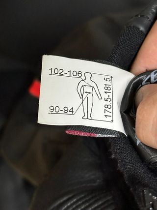 Mono Dainese 2 piezas cuero Talla 52