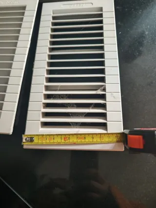 Rejillas de ventilación blancas