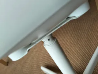 Silla infantil giratoria blanca