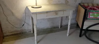 Mesa de cocina antigua de madera