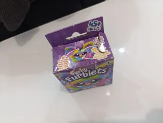 Furby Furblets Ray-Vee Juguete Arcoíris