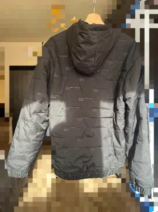 Cazadora Negra con Diseño