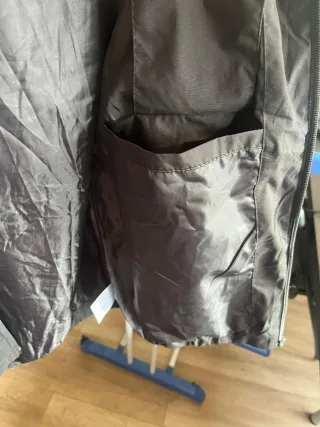 Cazadora Negra con Diseño