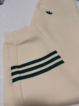 Pantalón chándal Adidas Beige Verde Talla xs