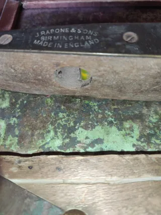 Nivel antiguo madera y bronce de principios del XX