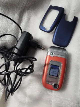 Sony Ericsson Z520i QuickShare Naranja/Azul